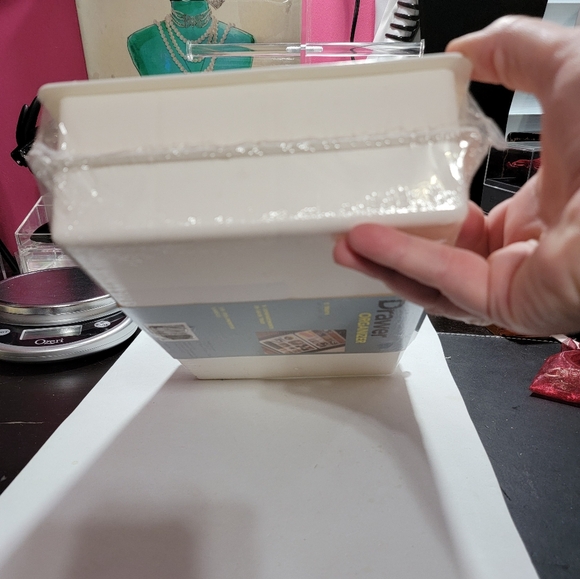 MadeSmart 2 Drawer Organizers Jewelry beads tools 11"x7.5"x3" - Picture 3 of 4